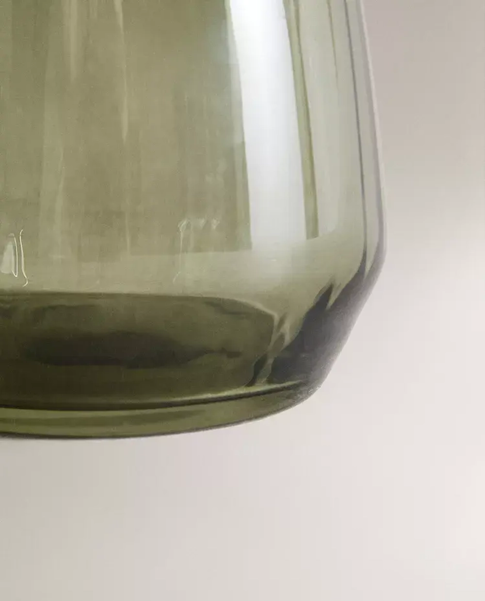 ZARA HOME СТАКАН ИЗ СТЕКЛА С УЗОРОМ В ПОЛОСКУ, ЗЕЛЕНЫЙ