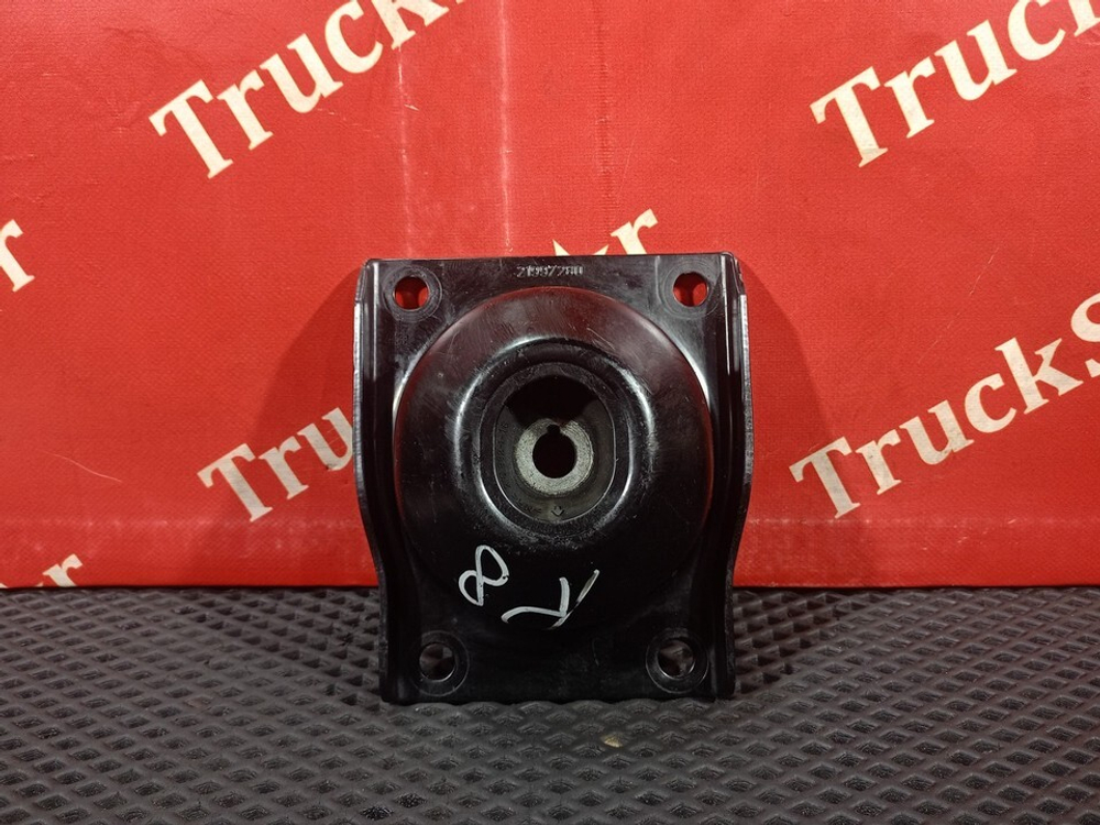 Подушка двигателя передняя