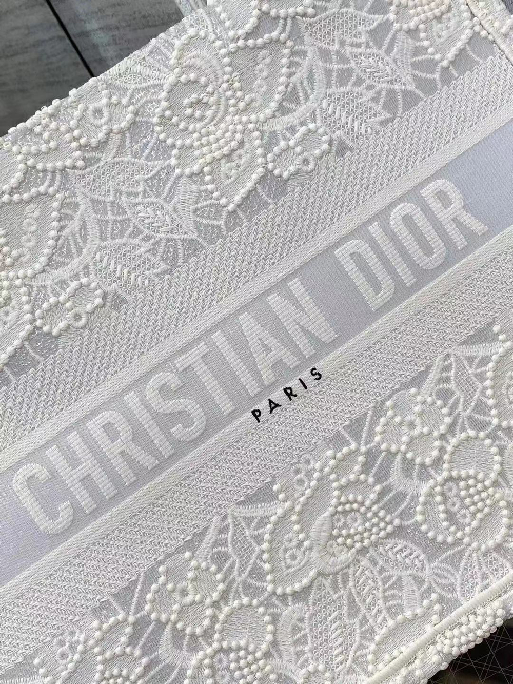 Christian Dior Book Tote 36 cm