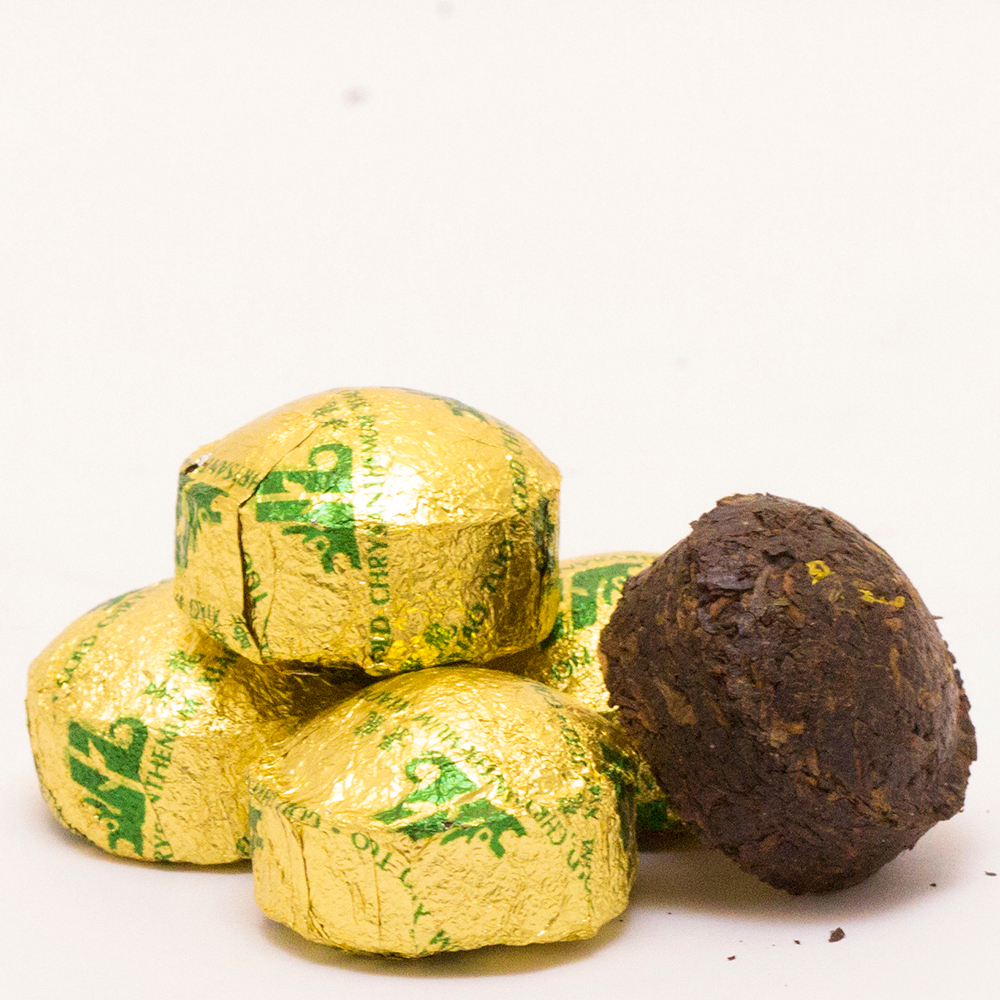 0384к Чай прессованный черный "Пуэр Шу Хуан Цзюй" (сяо то) с желтой хризантемой