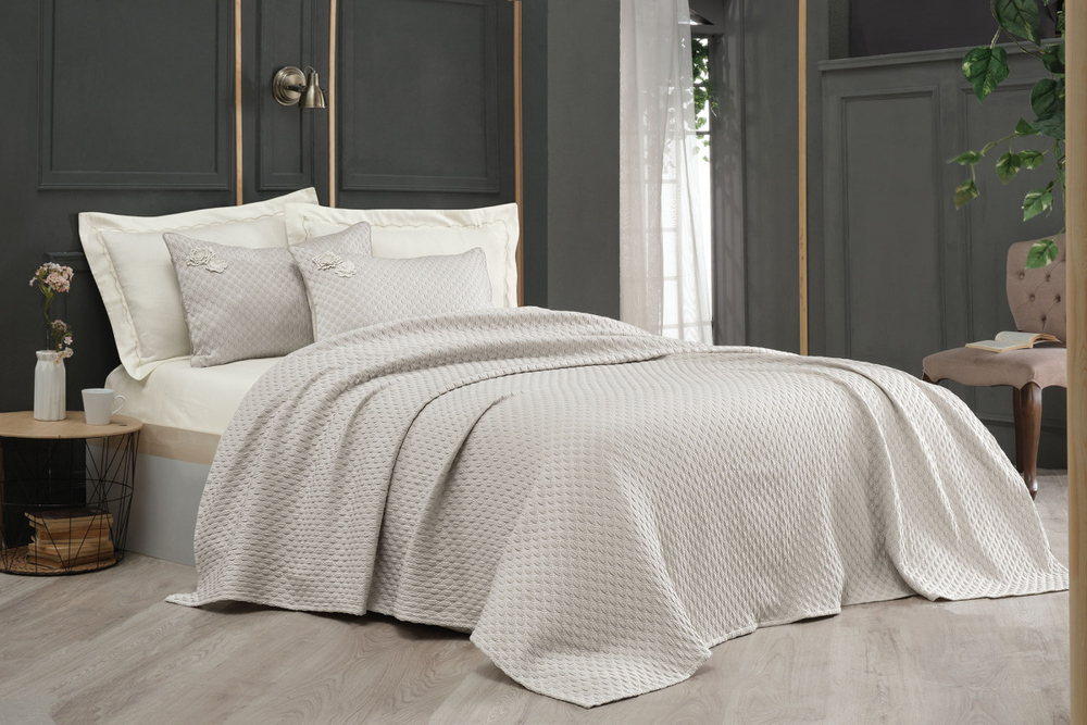 Комплект BELIS из 2 предметов бежевый (покрывало 170*230 см и наволочка 50*70 см