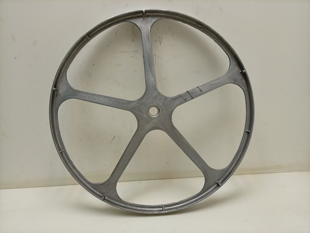 MVE69512ZAW кт44 Шкив для стиральной машины Beko 283685 б/у