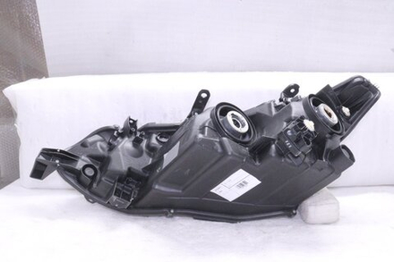 фара правая Toyota Corolla Axio NZE161 NKE165 12-595