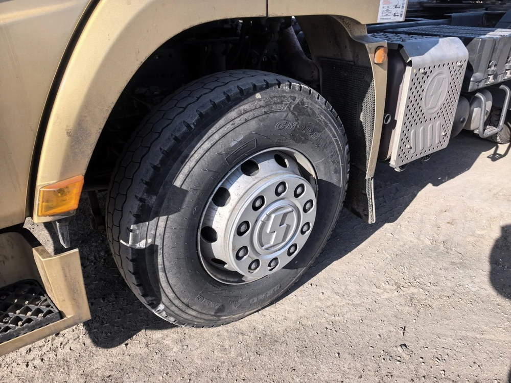 Shacman (Shaanxi) SX* 6x4 Седельный тягач SX42584V324 (Дизельный, 11,6 л, 423 л.с., МТ)