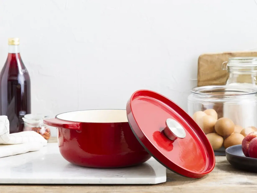 KitchenAid Чугунная кастрюля 22 см 3,3 л красная