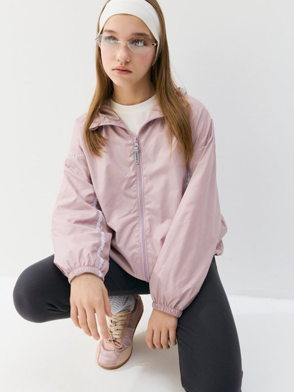 Ветровка на сетчатой подкладке 