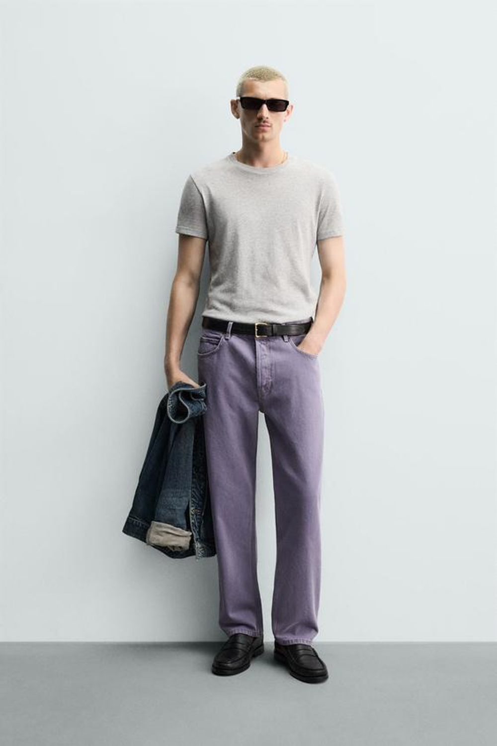 ZARA ДЖИНСЫ STRAIGHT FIT С ЭФФЕКТОМ ПОТЕРТОСТИ, ЛИЛОВЫЙ