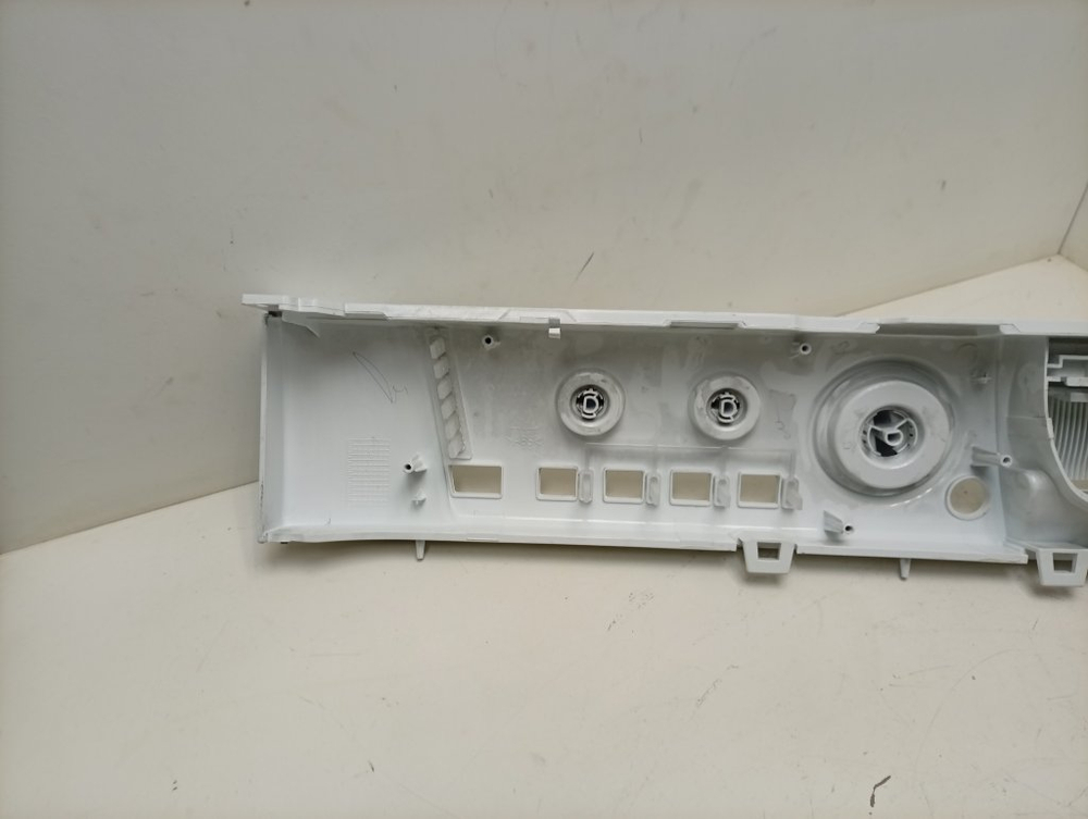 ARSL105 кт56 Лицевая панель для стиральной машины Hotpoint - Ariston 250005103 б/у