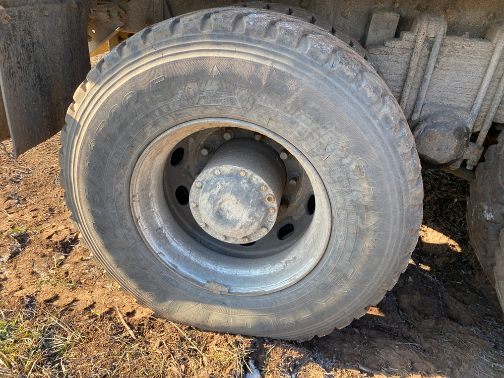 Shacman (Shaanxi) SX* 6x6 Самосвал SX32586T385 (Дизельный, 11,6 л, 369 л.с., МТ)