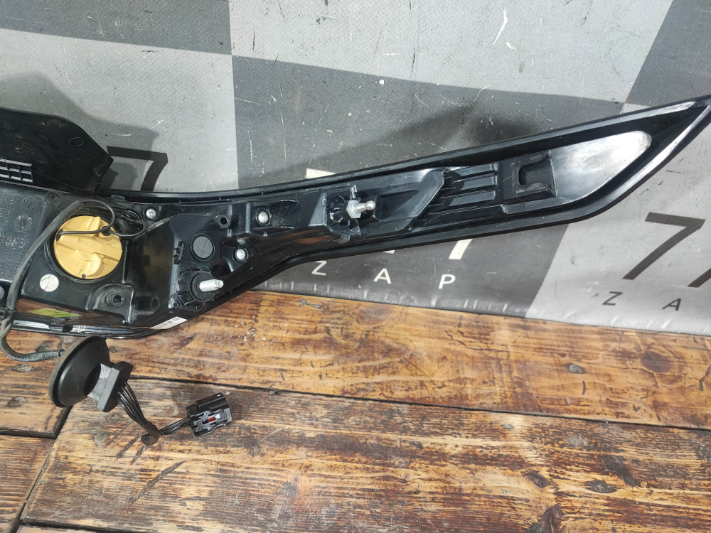 Фонарь зaдний левый Changan Lamore 23-нв Б/У Оригинал 4133010DY01