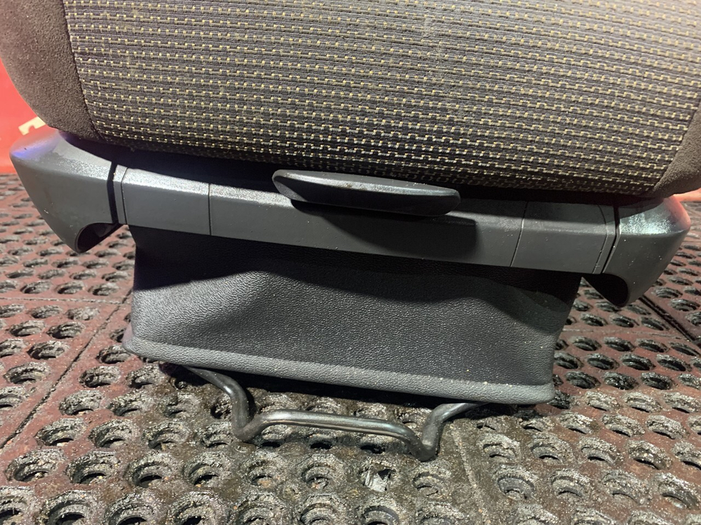 Сиденье пассажирское механическое