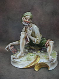 Статуэтка. Фарфор. Ранняя рыбалка. Capodimonte. Италия