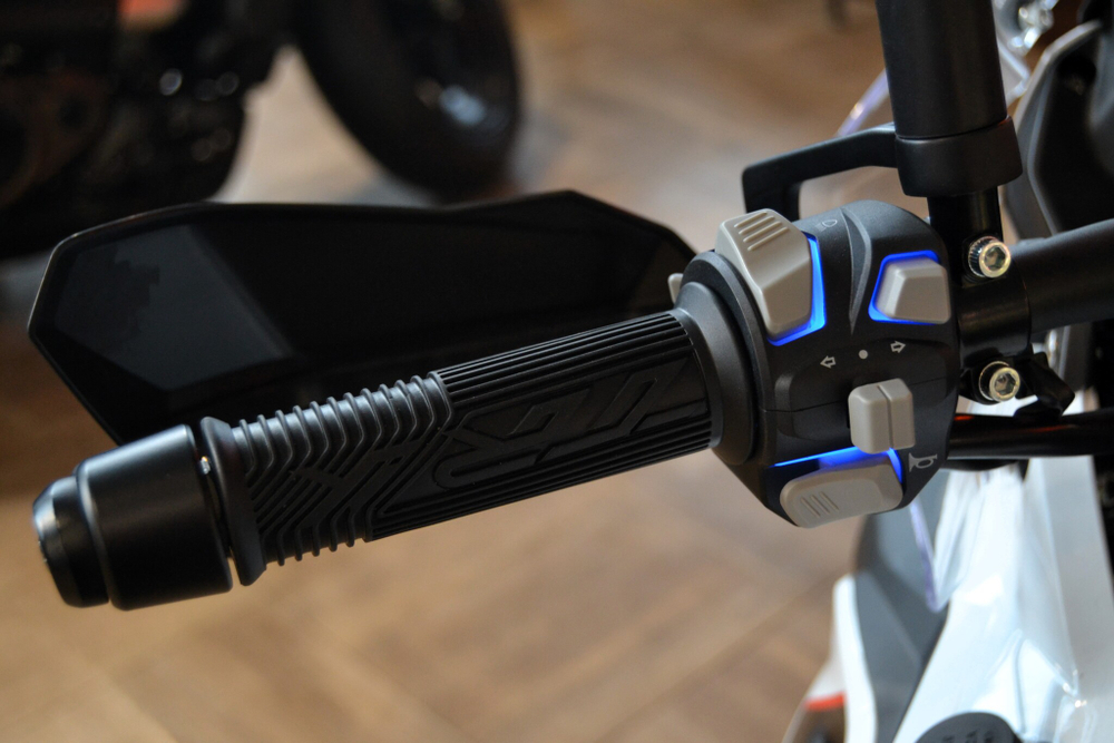 Benelli TRK 502 X (Белый)