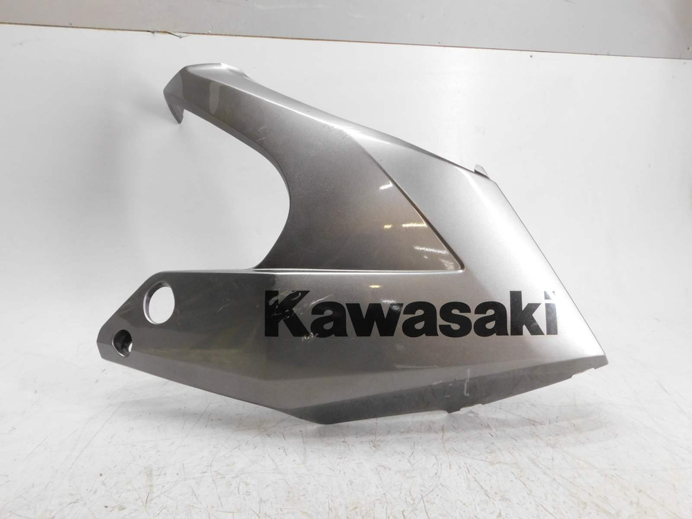 Пластик нижний правый Kawasaki Ninja 650 EX650 55028-0375