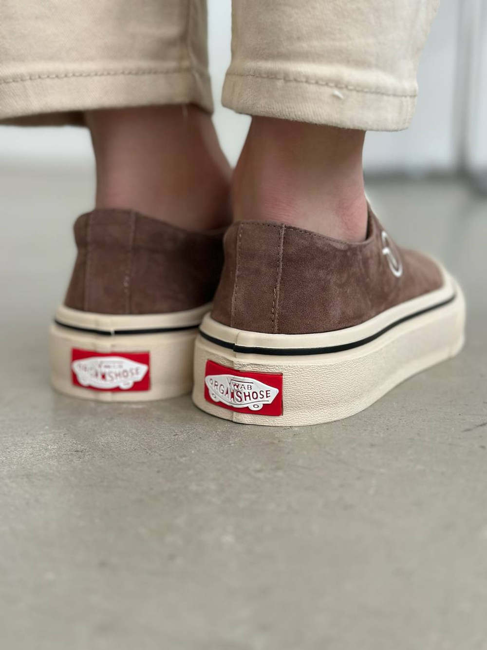 Кеды из натуральной замши