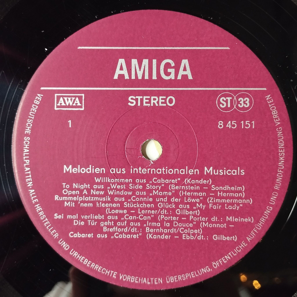 Винтажная виниловая пластинка LP Melodien Aus Internationalen Musicals Мелодии из Международных Мюзиклов (ГДР 1978)