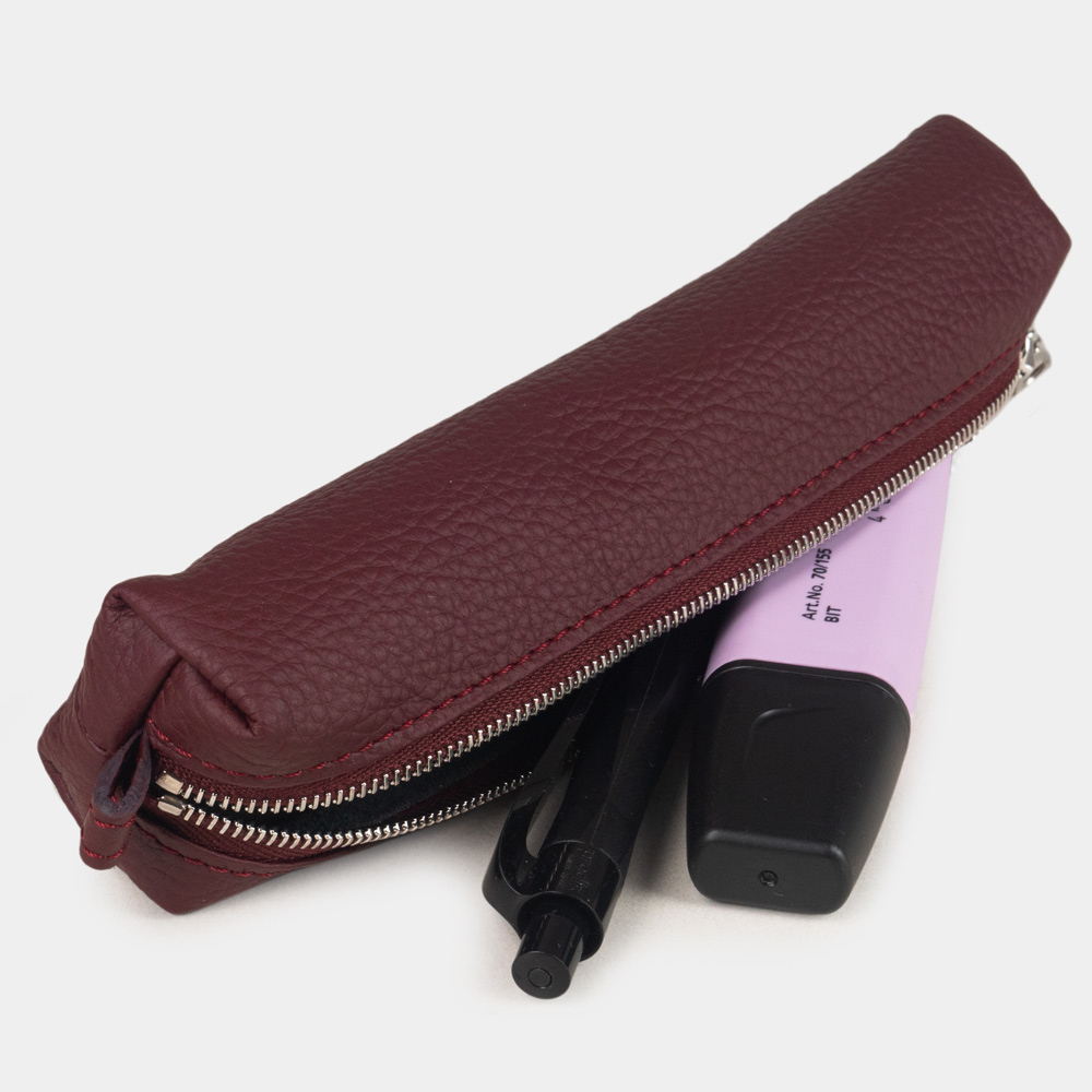 Пенал Cartouche из кожи теленка бордового цвета