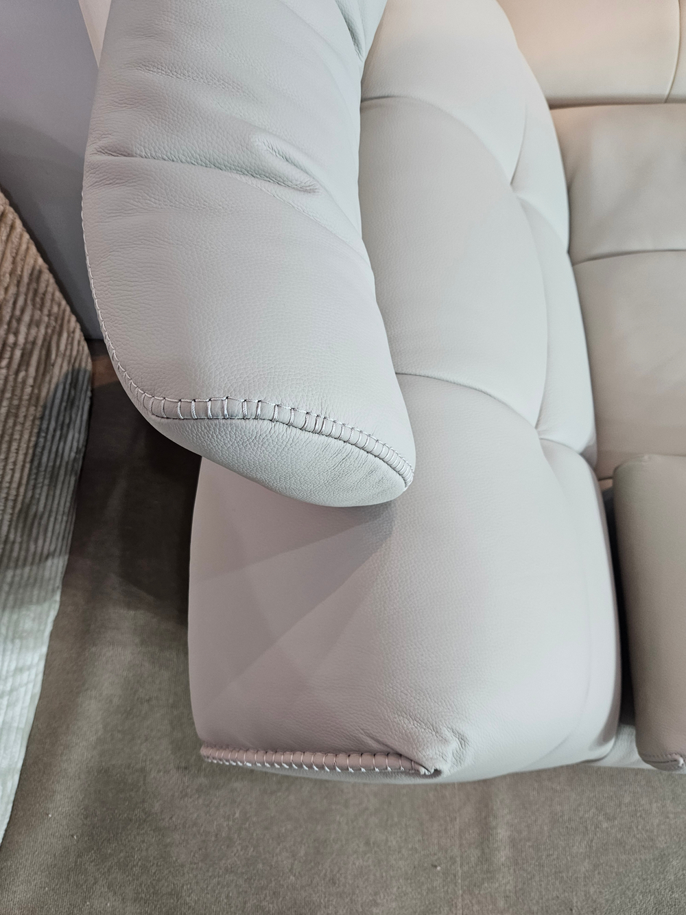 Диван-реклайнер SG4707-2