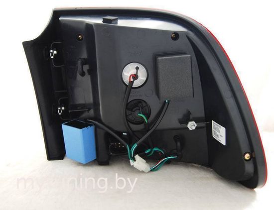 Задние фонари Porsche Cayenne 955 red white led