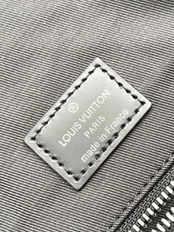Louis Vuitton Christopher MM