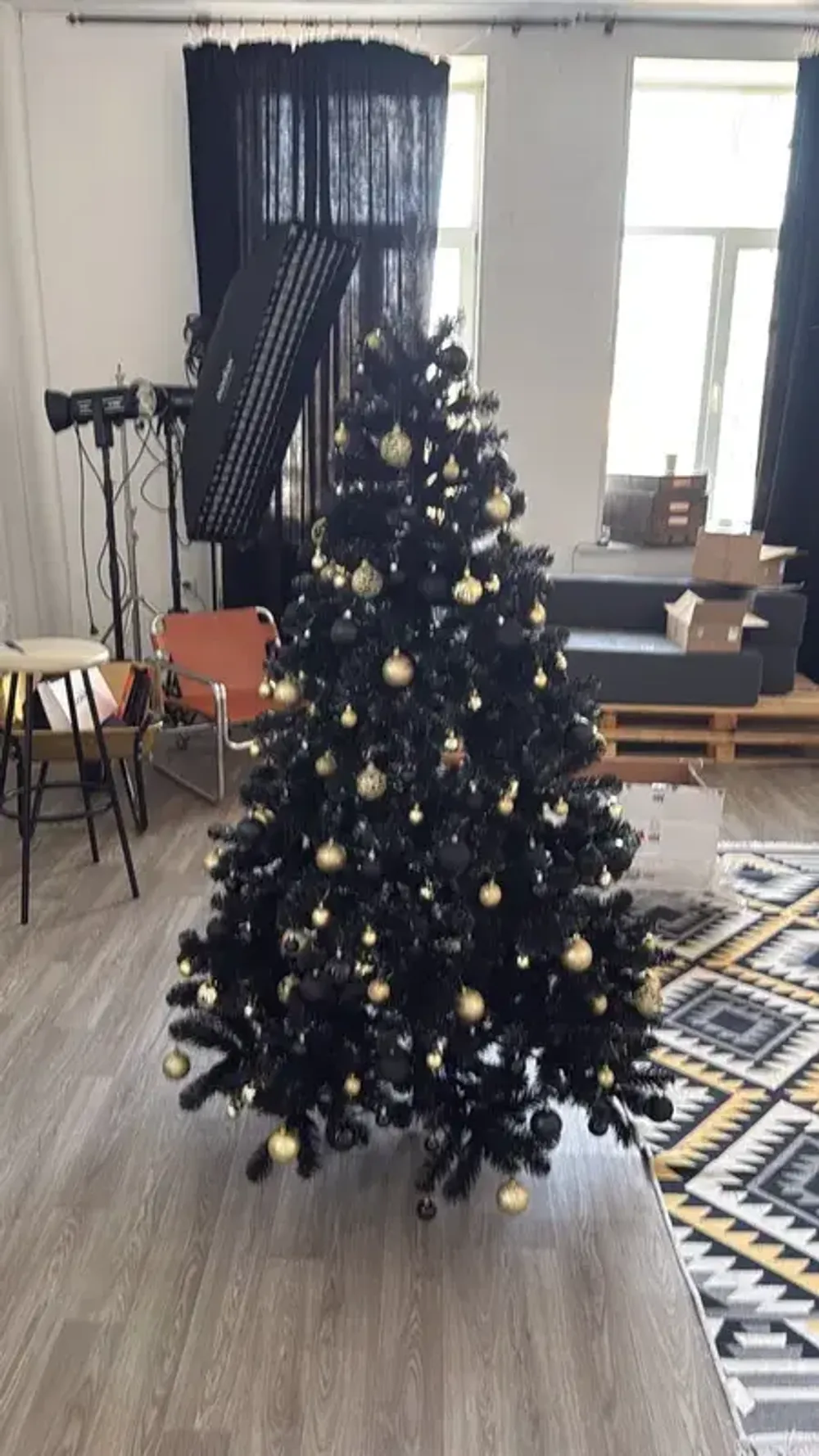 Искусственная черная елка «Чёрная жемчужина» 3 м