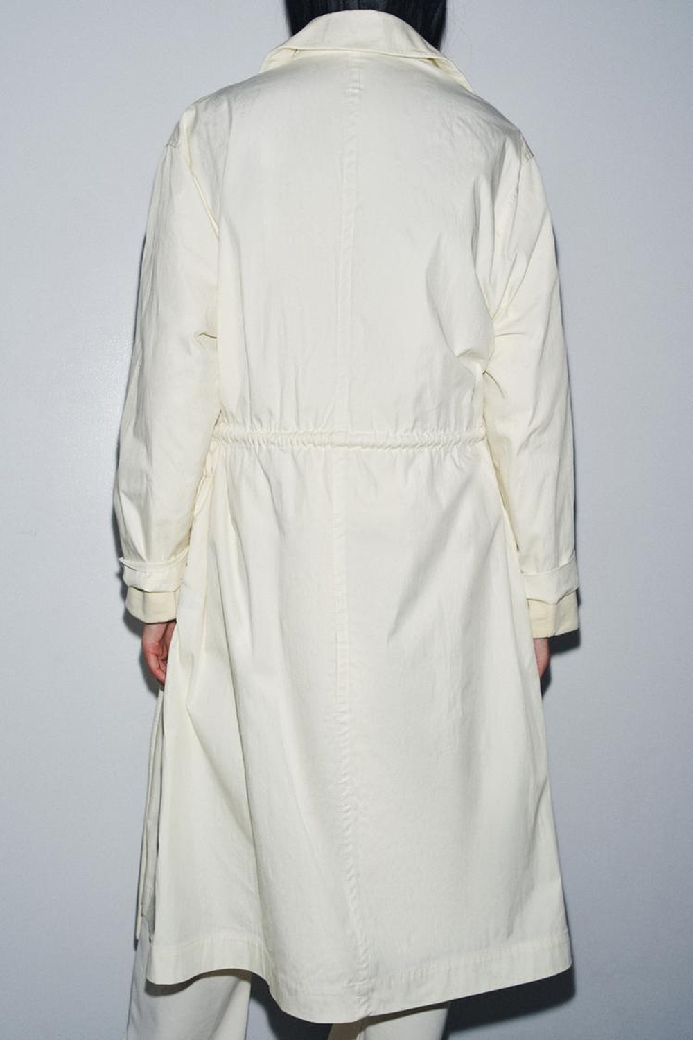 ZARA ТРЕНЧ ОВЕРСАЙЗ — ZW COLLECTION, ЖЕЛТОВАТО-БЕЛЫЙ