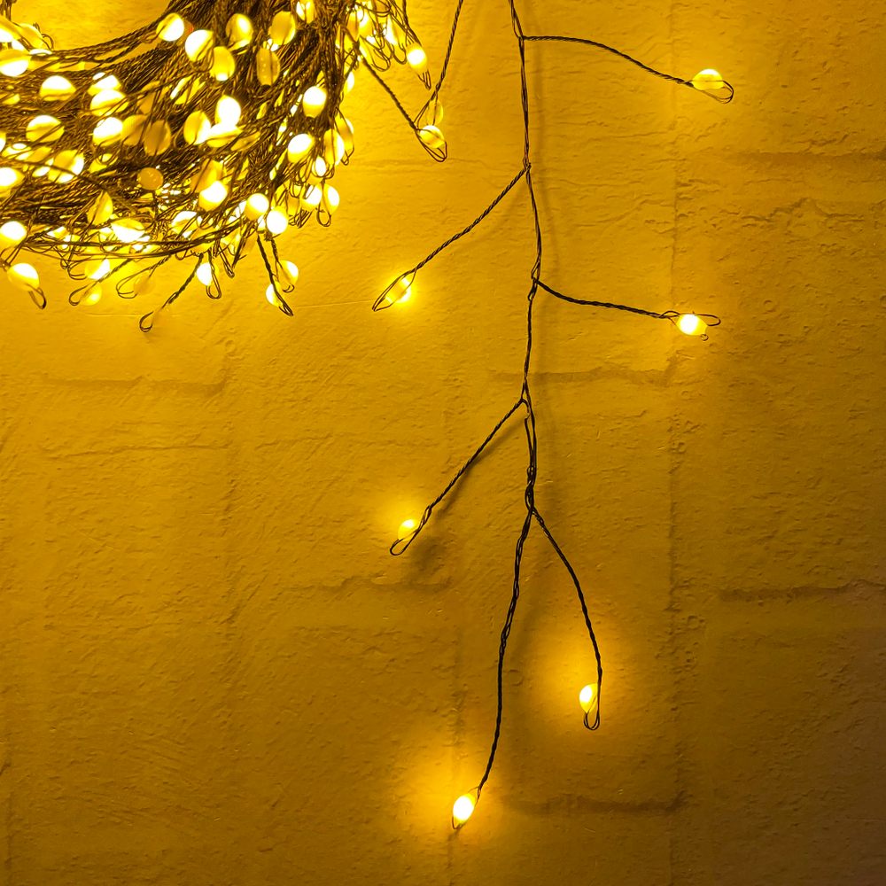 Гирлянда 1.5м Snake Light Капли Макро на черном проводе 600 ламп