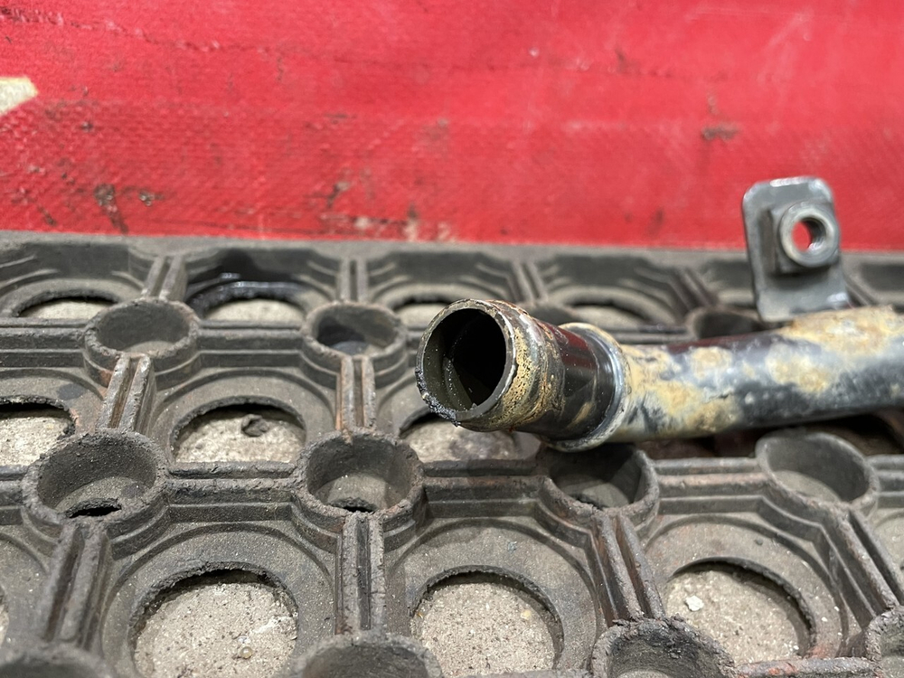 Трубка системы охлаждения 2021г