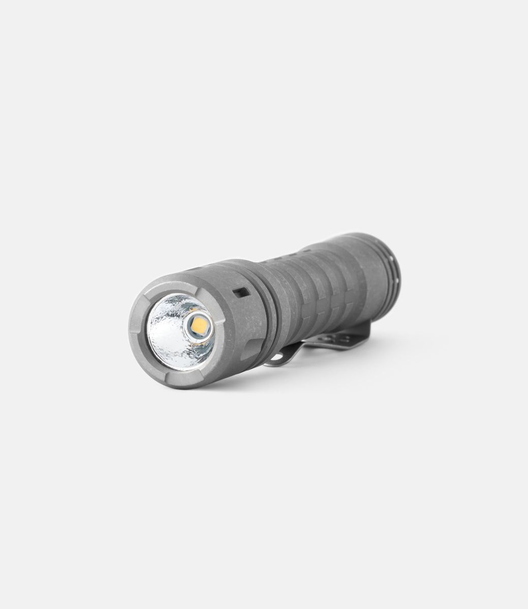 Rey Light Lanapple Titanium Stonewashed — фонарик из титана