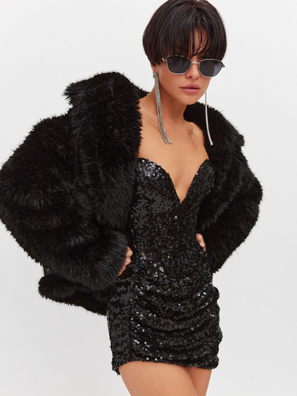 Платье с пайетками