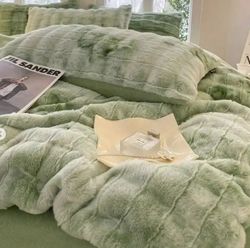 Покрывало КРОЛИК ЛАКШЕРИ 2сп ЛИКВИ!