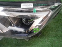Фара левая Toyota Rav 4 CA40 (2015-2019) LED