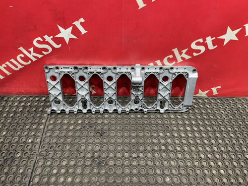 Плита двигателя 2019г