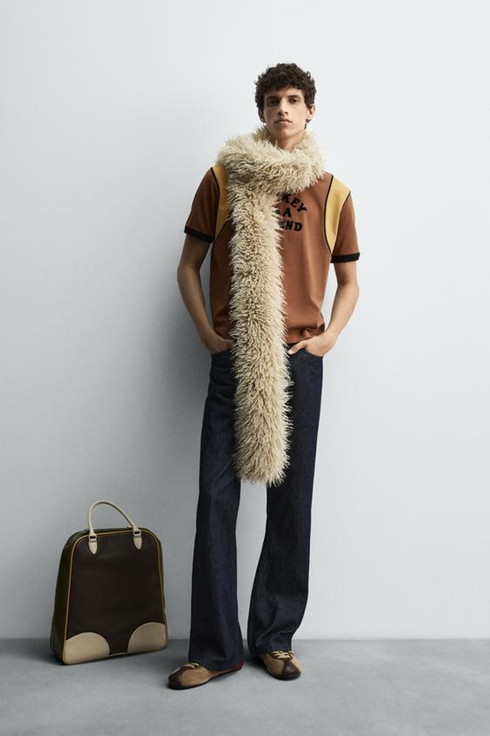 ZARA HARRY LAMBERT X DISNEY ФУТБОЛКА С КОНТРАСТНОЙ НАДПИСЬЮ, КОРИЧНЕВЫЙ