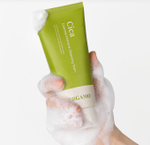 Очищающая пенка для умывания с экстрактом центеллы азиатской Bergamo Intensive Cica Cleanser Foam
