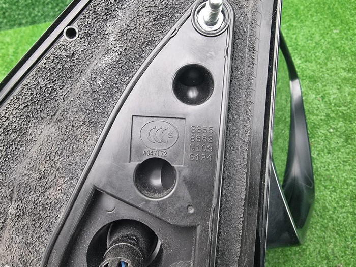 Зеркало правое Toyota Land Cruiser 200 (15-21) 18к