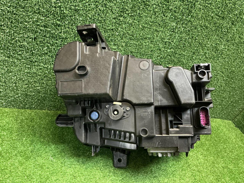 Фара левая Geely Tugella (2019-2024) LED