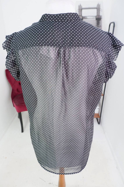 Блузка Ostin в мелкий горошек, маркировка XL, визуально на 50 размер