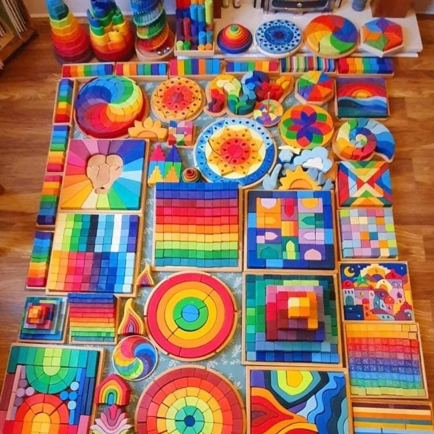 Дома и замки из наборов Grimms