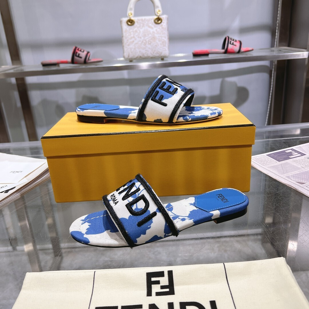 Fendi Signature Slides
