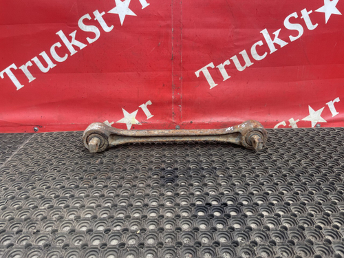 Тяга реактивная задняя