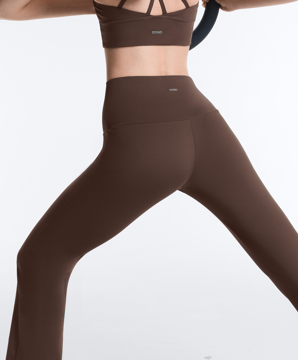 OYSHO Брюки клеш с высокой посадкой Flare Comfortlux High Rise, коричневый