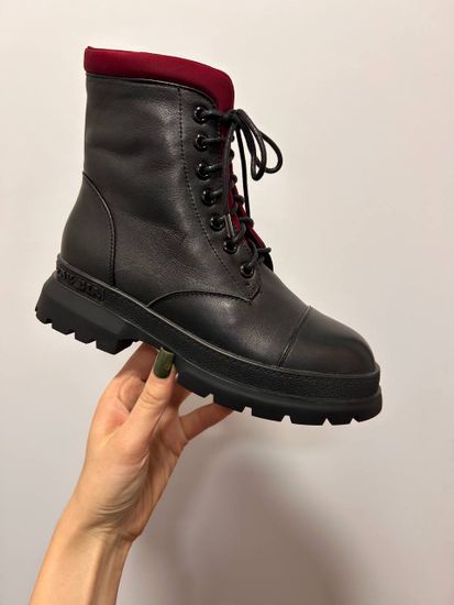 Ботинки женские