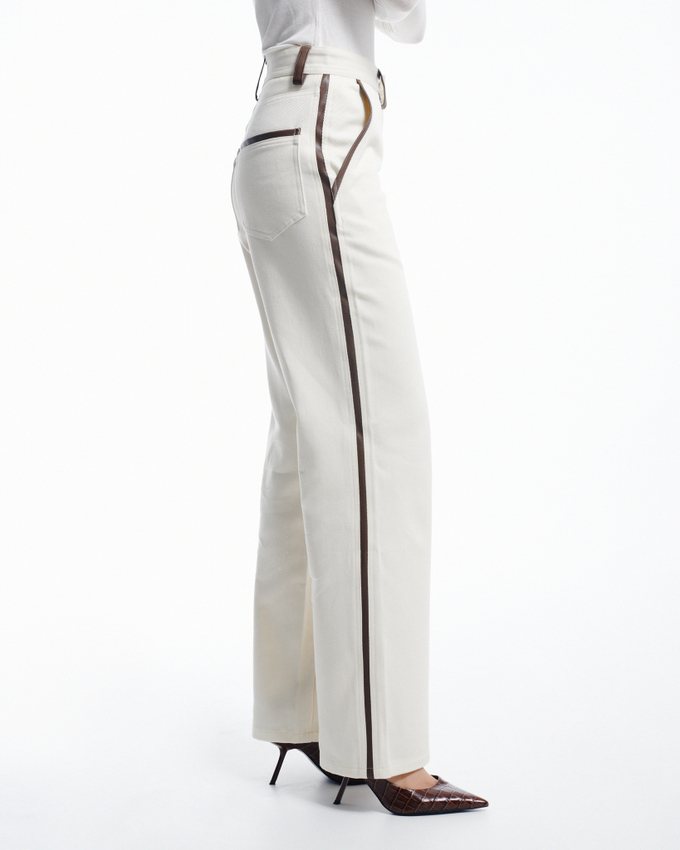 Джинсы молочные JUDY