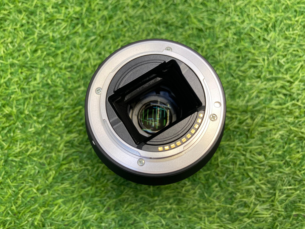 Sony E 28-70mm 3.5-5.6 OSS