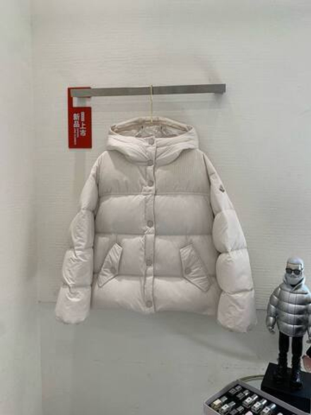 Пуховик Moncler