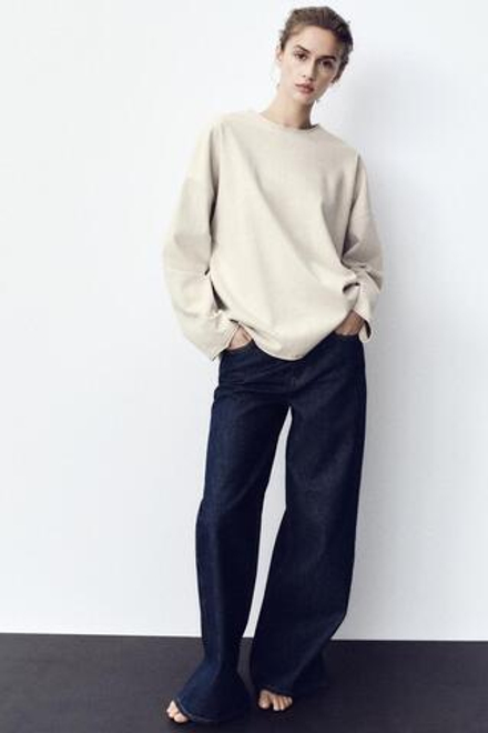 ZARA ФУТБОЛКА ИЗ ПЛОТНОГО ХЛОПКА С ЭФФЕКТОМ ПОТЕРТОСТИ, ЭКРЮ