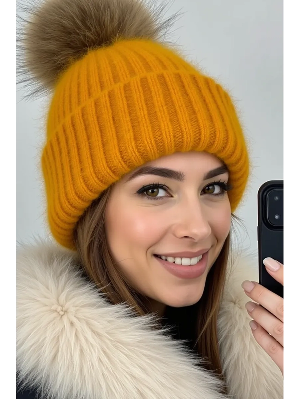 шапка ангора с меховым помпоном зимняя пушистая стильная