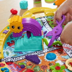 Play-Doh - Игровой коврик "Кондитерская доска" Набор с аксессуарами F9143 / артикул   F9143  / GTIN 5010996221070