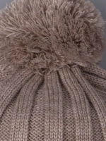 Шапка детская вязаная осенняя с помпоном